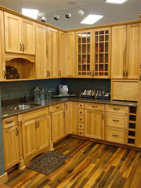 hickory wood cabinets pictures